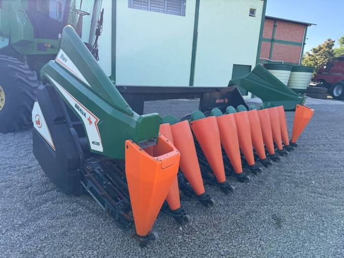 Plataforma de Milho Stara Elektra 4530 usado à venda na Trattore