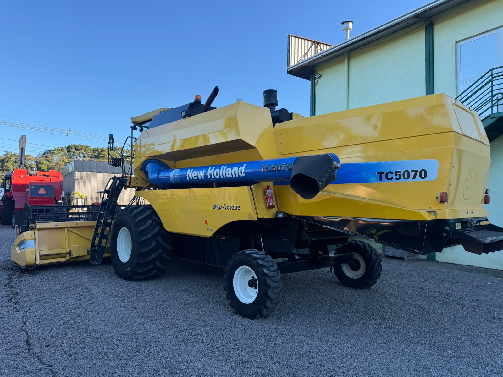 Colheitadeira New Holland TC5070