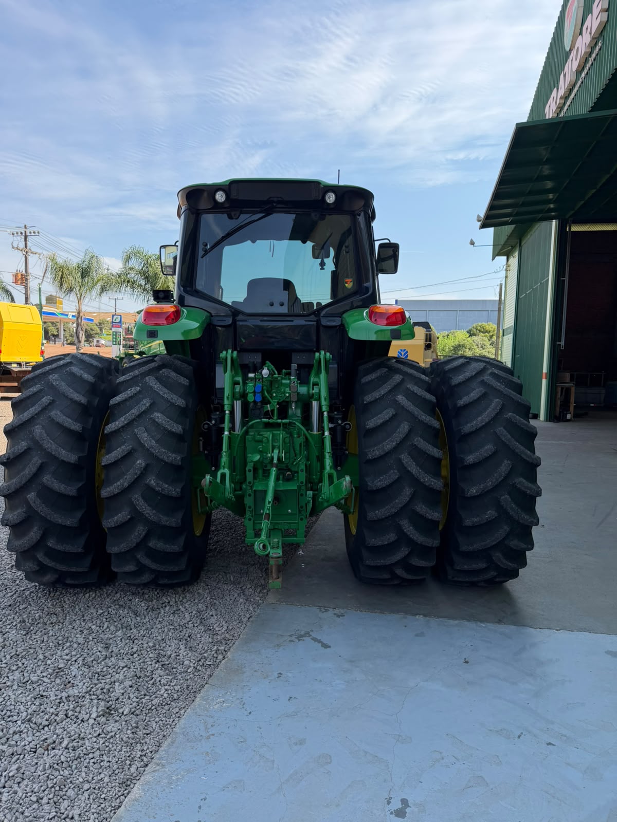 Trator John Deere 6190M - Imagem 4