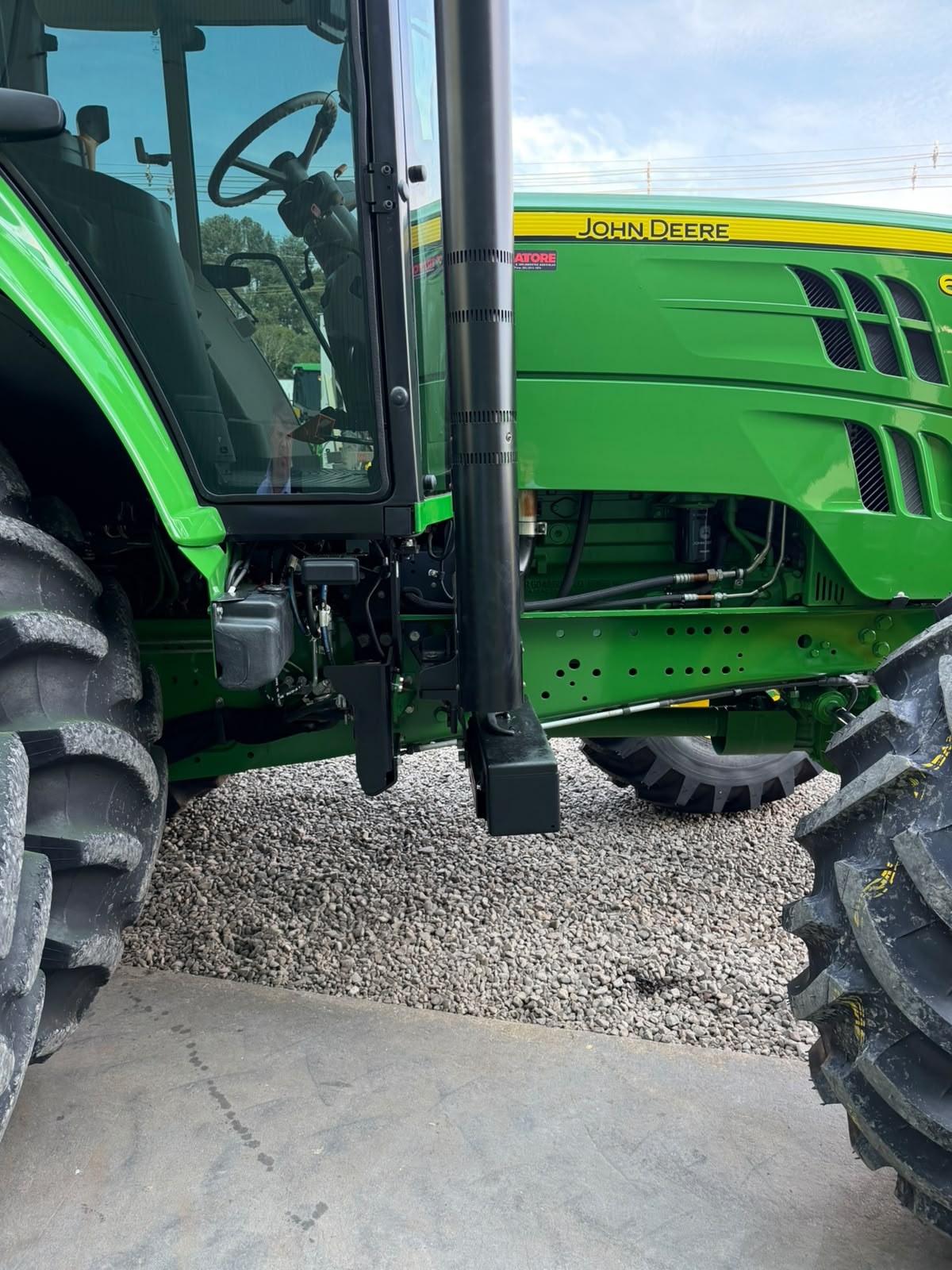 Trator John Deere 6190M - Imagem 7