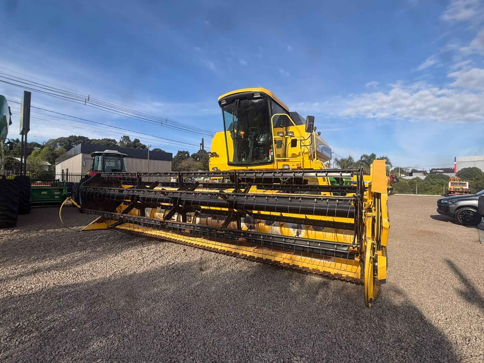 Colheitadeira New Holland TC57 - Imagem 4